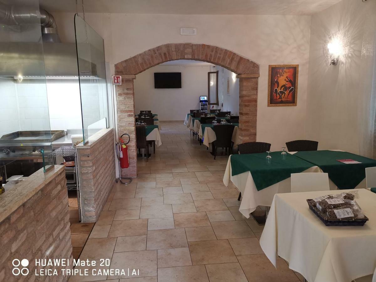 Hotel-Locanda Zanzarina D'Oro Nel Parco Oglio Sud Calvatone Ngoại thất bức ảnh